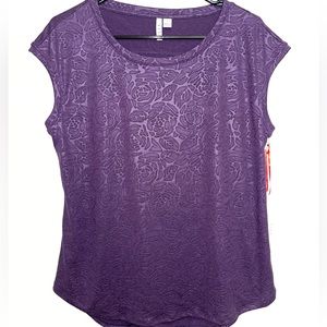 Cute purple floral top NWT
